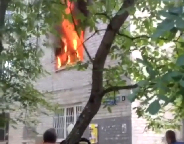Трое детей подожгли диван и едва не сгорели в квартире Пятигорска