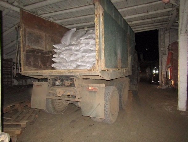 Пять тонн семян укропа пыталась украсть с сельхозпредприятия на Ставрополье заведующая цехом