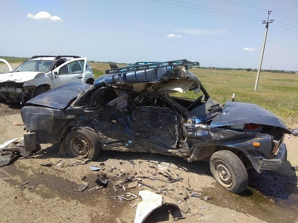 Водитель «семерки» разбился насмерть в ДТП с «Рено» в Ставропольском крае