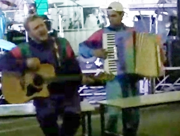 Ставропольские музыканты эффектно «выкрутились» после поломки оборудования в самый разгар концерта