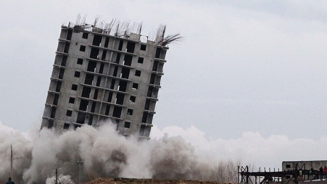 В Ставрополе семь незаконных многоэтажек требуют снести