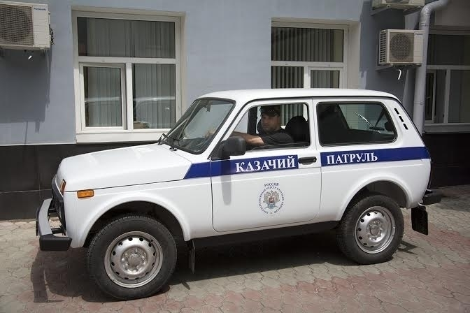 Казаки получили автомобиль в подарок от администрации Ставрополя