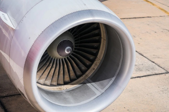 Утечка топлива: самолет в Минеральных Водах вернулся на аэродром вылета