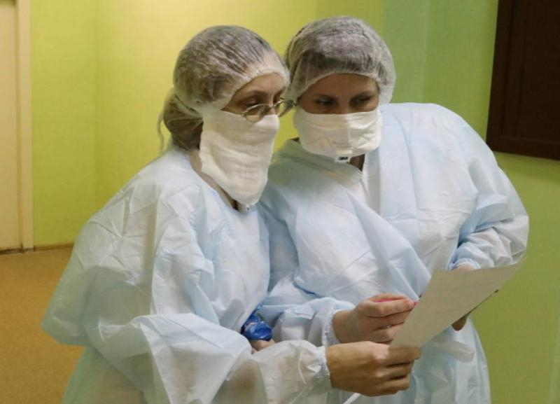 Медиков Ставрополя, работающих с больными коронавирусом, лишили трех миллионов