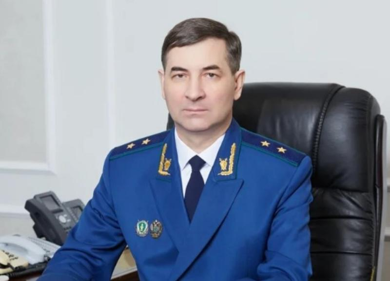 Нечистых на руку чиновников Ставрополья запугал ушедший в оставку прокурор Александр Лоренц