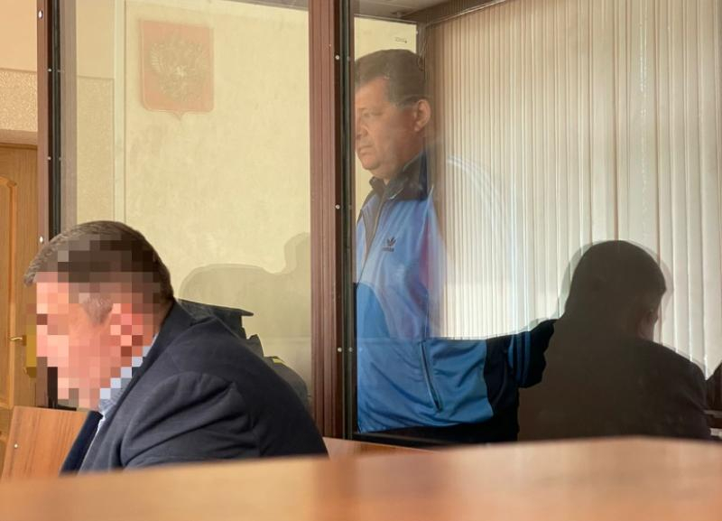 Главу Курского округа Сергея Калашникова отправили за решетку почти на два месяца