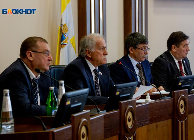 Упростили жизнь чиновникам и усложнили семьям пропавших в Украине депутаты думы Ставрополья