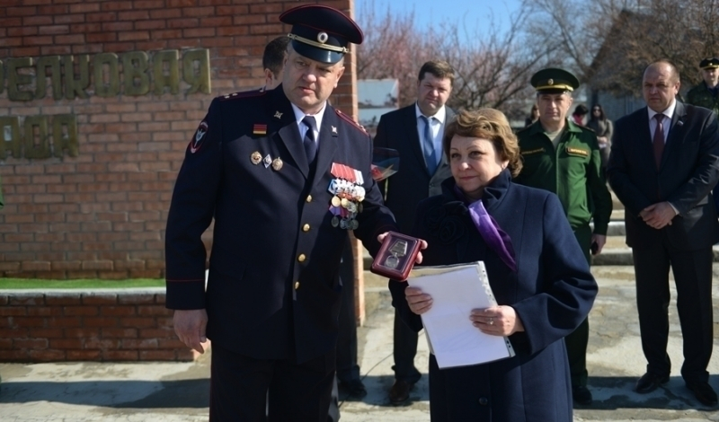 Медаль «За отвагу» погибшего в Латвии советского солдата вручили его внучке на Ставрополье