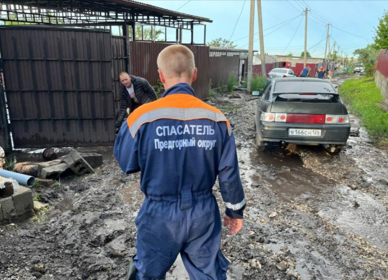 Об угрозе затопления домов из-за выливания реки Калаус предупредили в МЧС по Ставропольскому краю