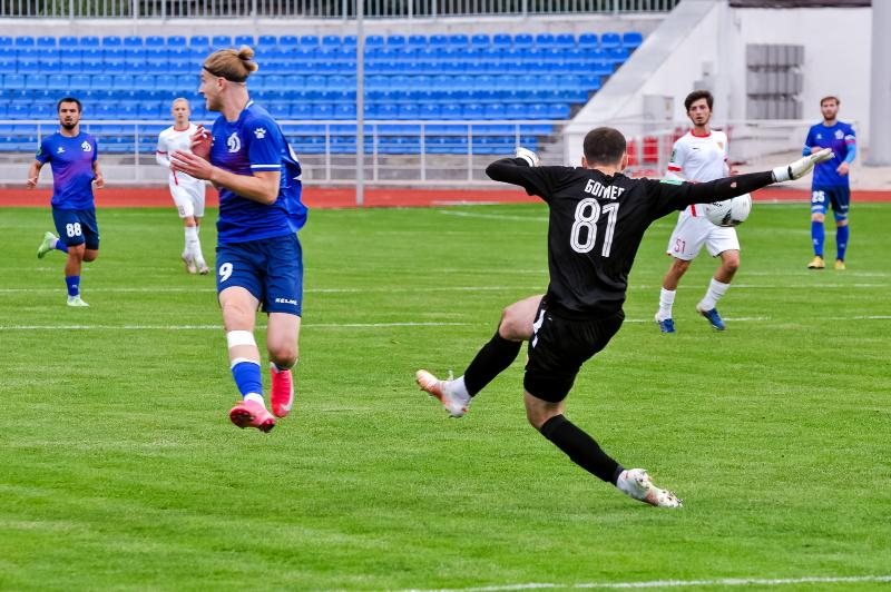 Динамовцы готовятся во второй раз за три недели одолеть владикавказских футболистов в Ставрополе