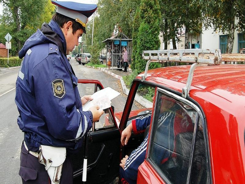 Машину с наркотиками остановили в Петровском районе