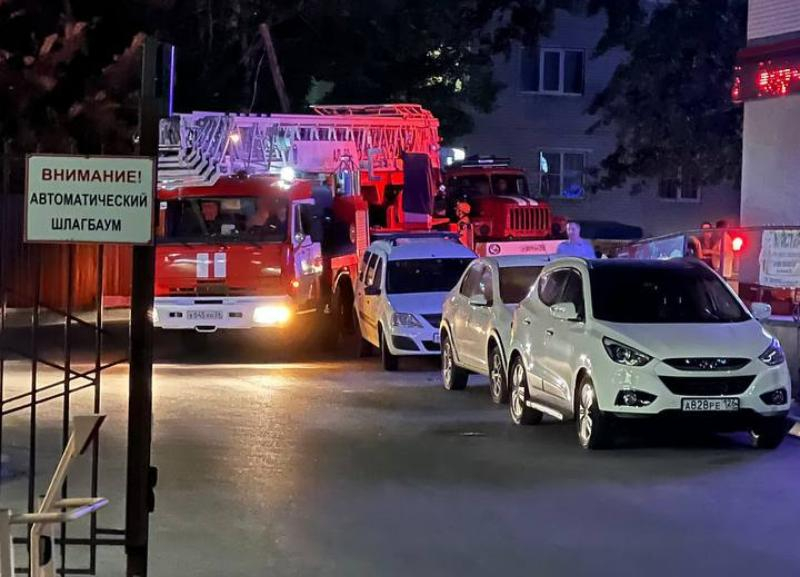 Житель Ставрополя пострадал в пожаре на десятом этаже высотки