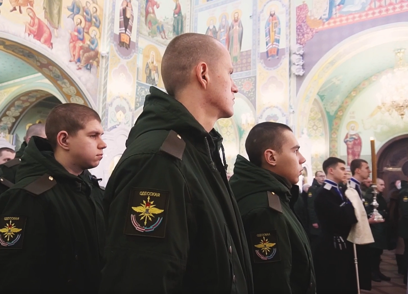 Вспоминали ушедших сослуживцев и молились за земляков на передовой военные Ставрополя