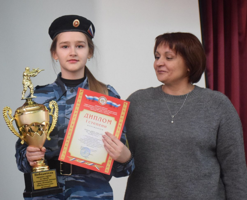 В городском округе Ставрополья наградили лучшую молодёжь