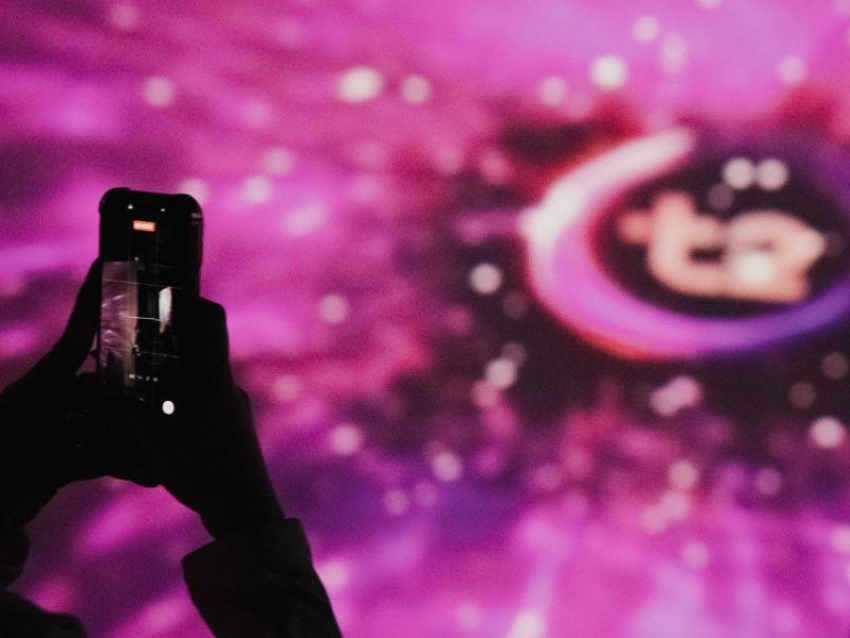 В Ставрополе открывается выставка цифрового искусства «Страна. Связь. Технологии» NUR NOW x T2