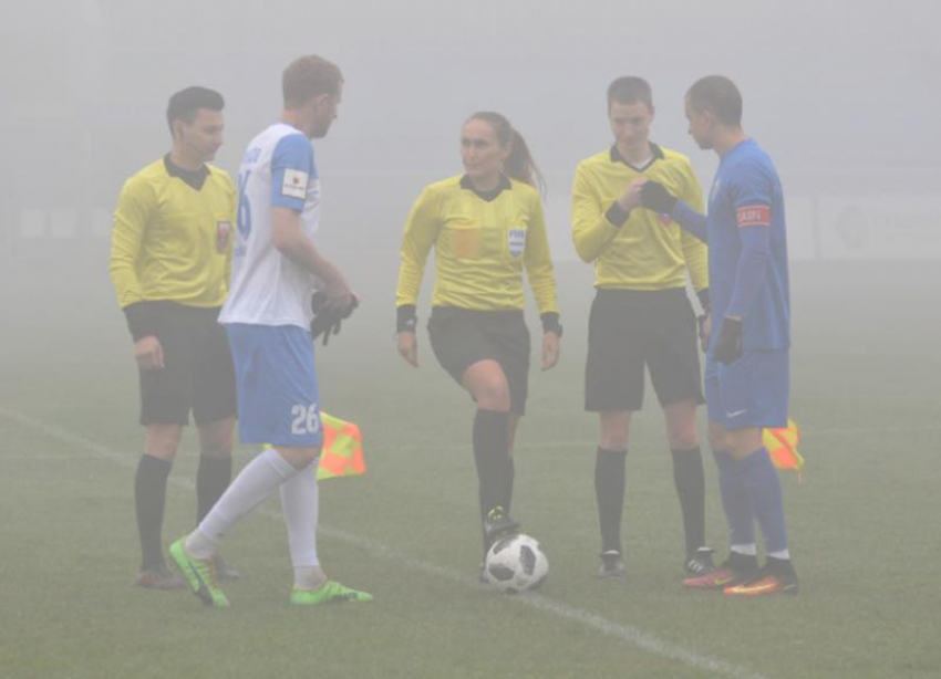 Туман едва не сорвал футбольный матч в Ставрополе