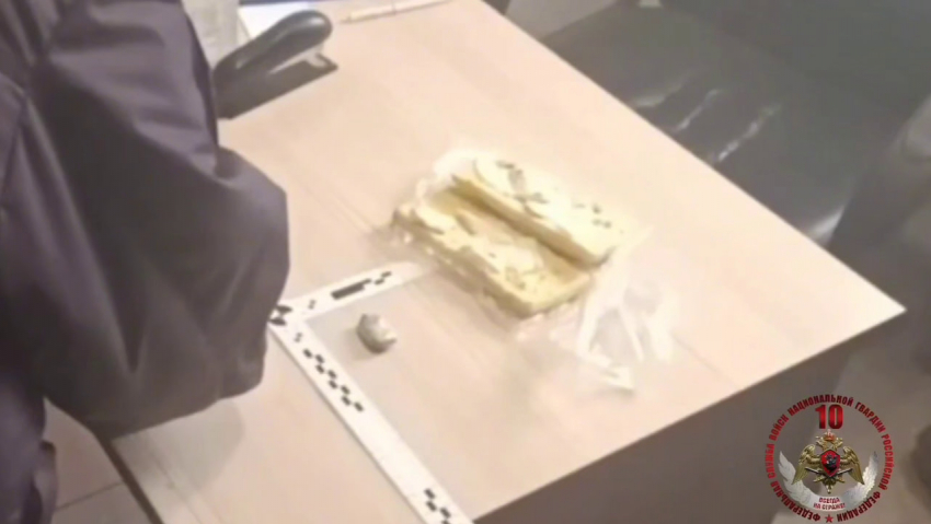 Гашиш в бутербродах пытался пронести ставрополец в одну из больниц Москвы