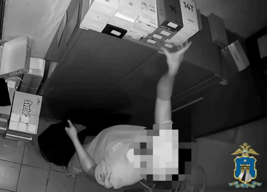 «Ночная смена» за холодильником принесла вору добычу на 7,4 миллиона рублей в Ессентуках 