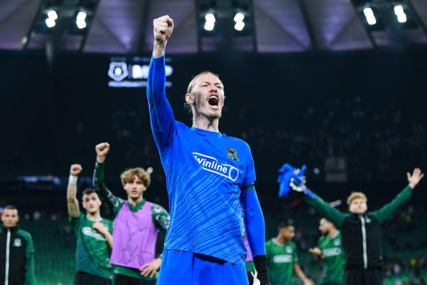 «Он снова сделал это!»: ставропольский вратарь «ПСЖ» триумфально вернулся в строй