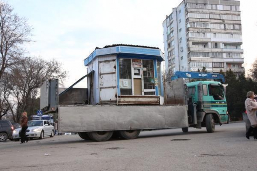 Нелегальные киоски снесли в Пятигорске в районе завода «Импульс"