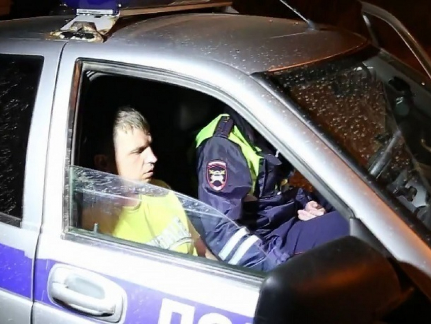 Пьяного водителя без прав дважды поймали в Ставрополе 