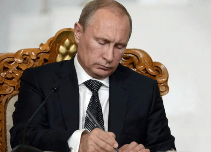 Владимир Путин: период нерабочих дней продлится до 11 мая 