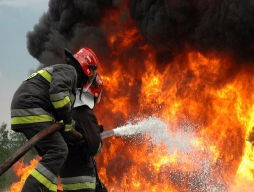В Кисловодске 38 человек эвакуировали из-за пожара в многоэтажке
