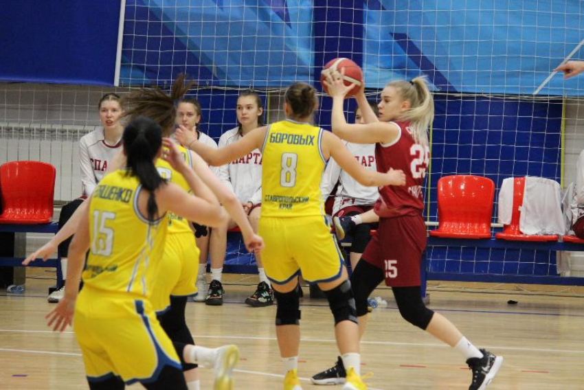 «Фурии» оторвались по-питерски: ставропольские баскетболистки добыли победу в Санкт-Петербурге 