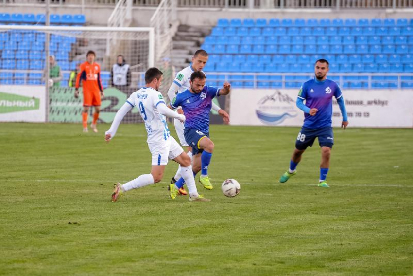 Гол ставропольского футболиста принес победу подмосковной «Родине» в Туле 