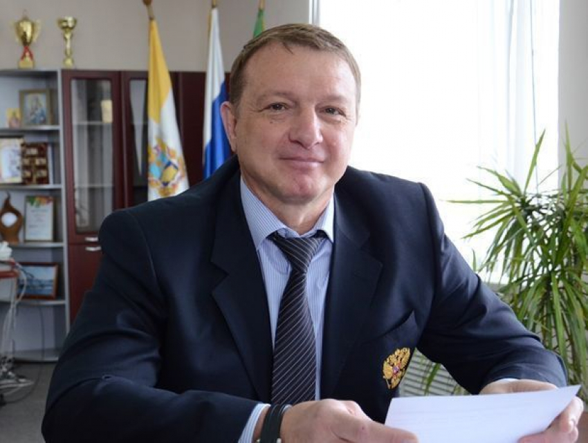 Опубликовано видео обыска у министра спорта Ставрополья Романа Маркова