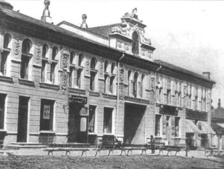 "Центр торговли и отдыха губернского города": история Пассажа в Ставрополе