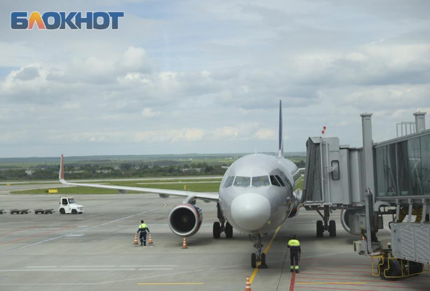 Восемь задерживаются и один отменен: несколько рейсов в аэропортах Ставрополья отстают от графика