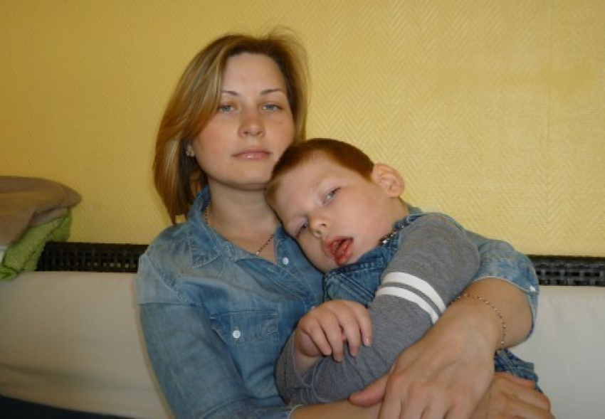 Ребенку из Ставрополья со смертельным заболеванием отказали все благотворительные фонды