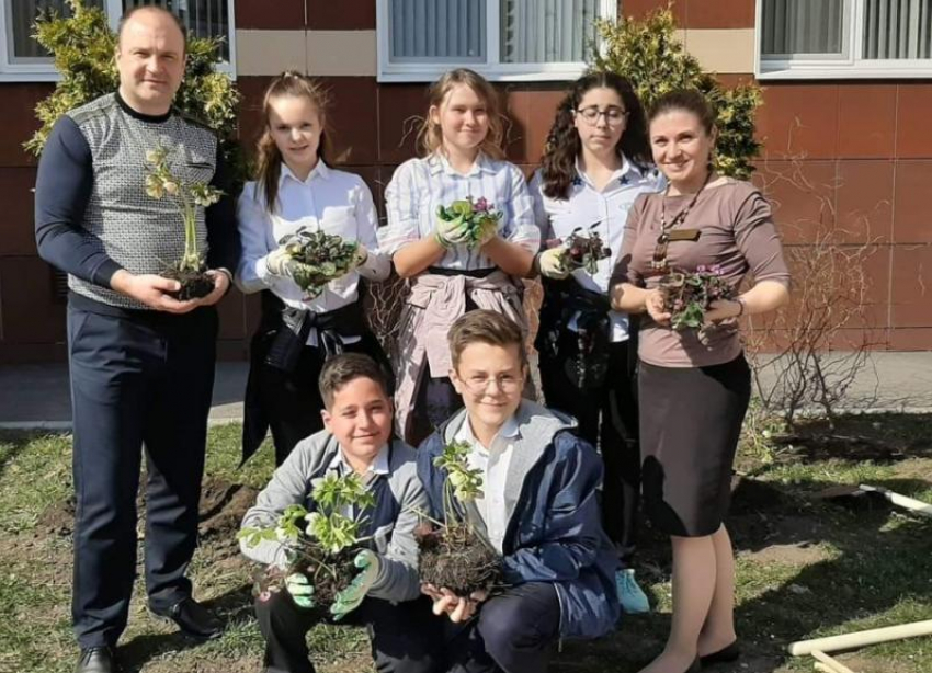 Ставропольские школьники начали выращивать краснокнижные растения