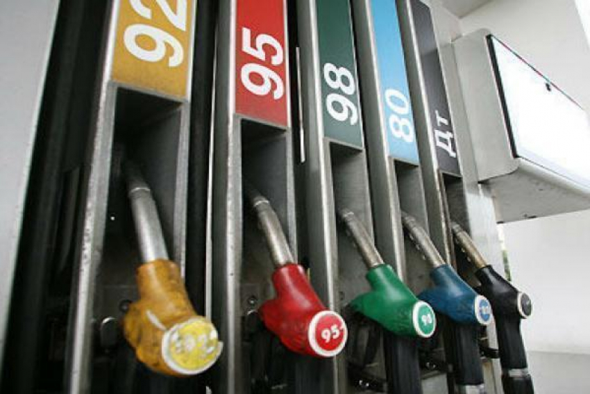 Цена на бензин выросла за год на 4% в Ставропольском крае