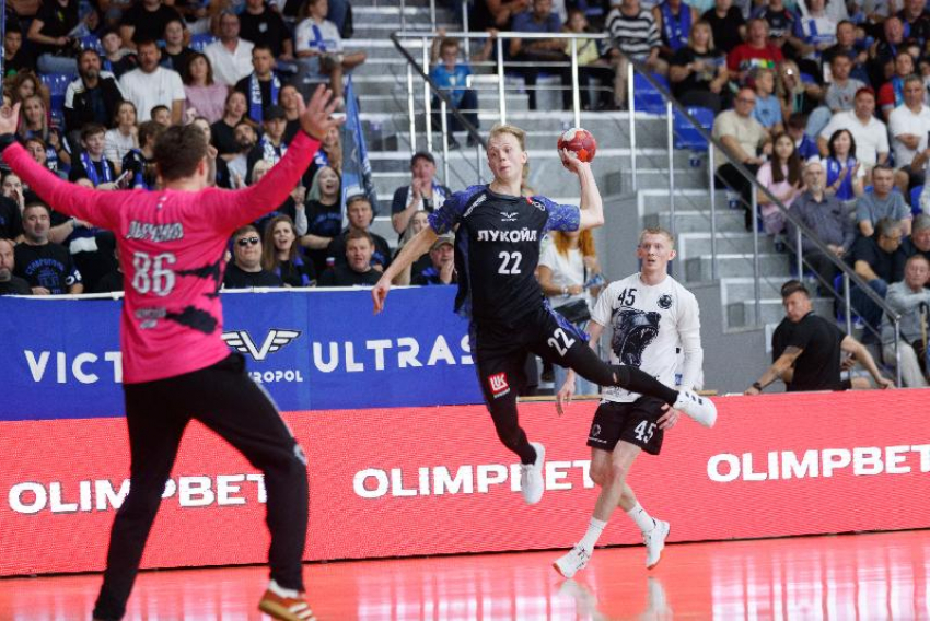 Фил едет в Сибирь: ставропольский клуб «Виктор» покинул еще один гандболист