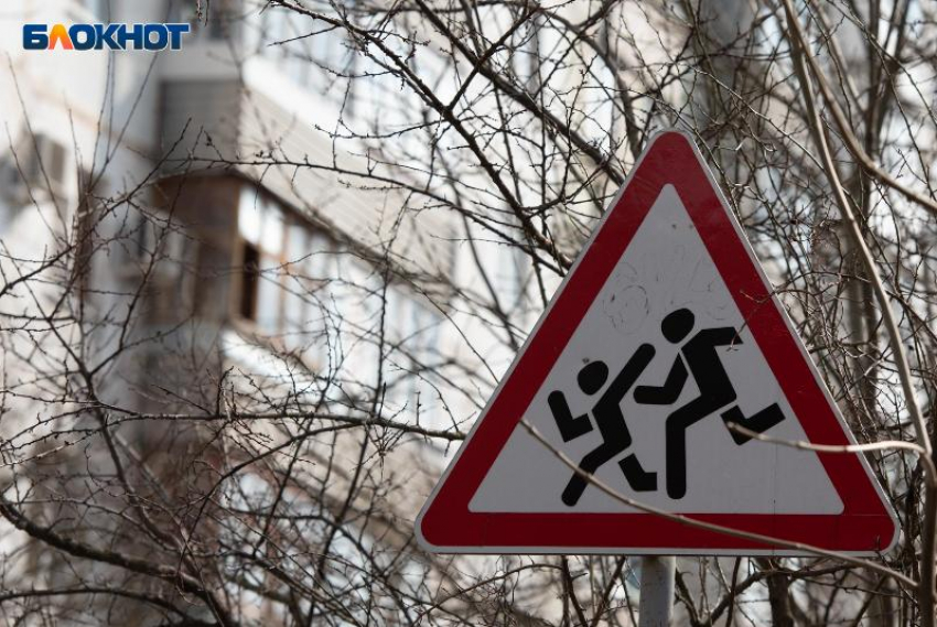 Более 31 миллиона потратят на обновление дороги к школе на Щипакина в Ставрополе