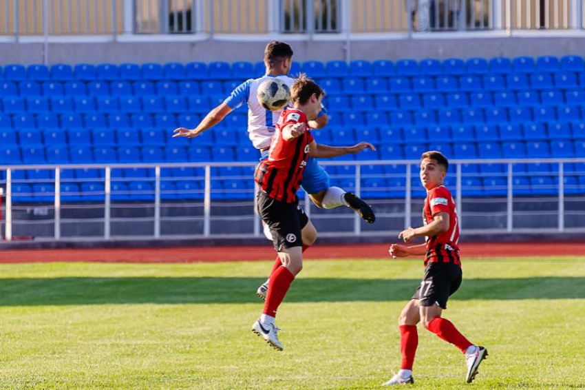 Новые игры — новые лидеры: подводим итоги 5 тура чемпионата Ставрополья по футболу 