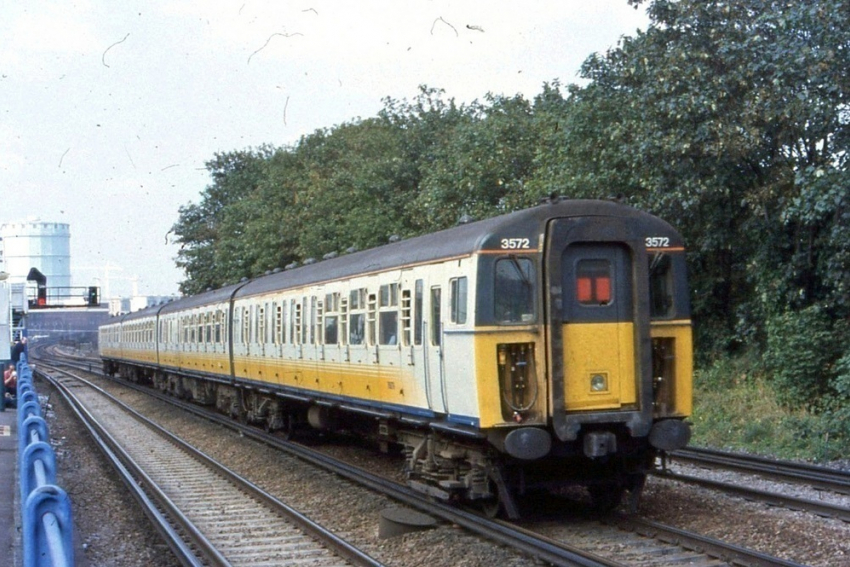 Минтранс Ставрополья надеется вернуть большинство электричек с 1 января 2015 года