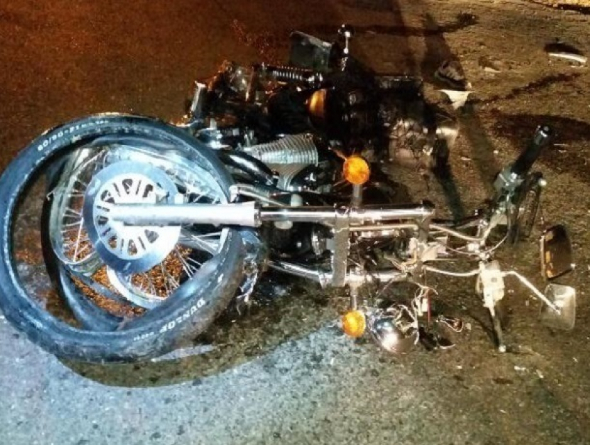 Мотоциклист погиб в страшном столкновении с «Грантой» на Ставрополье 