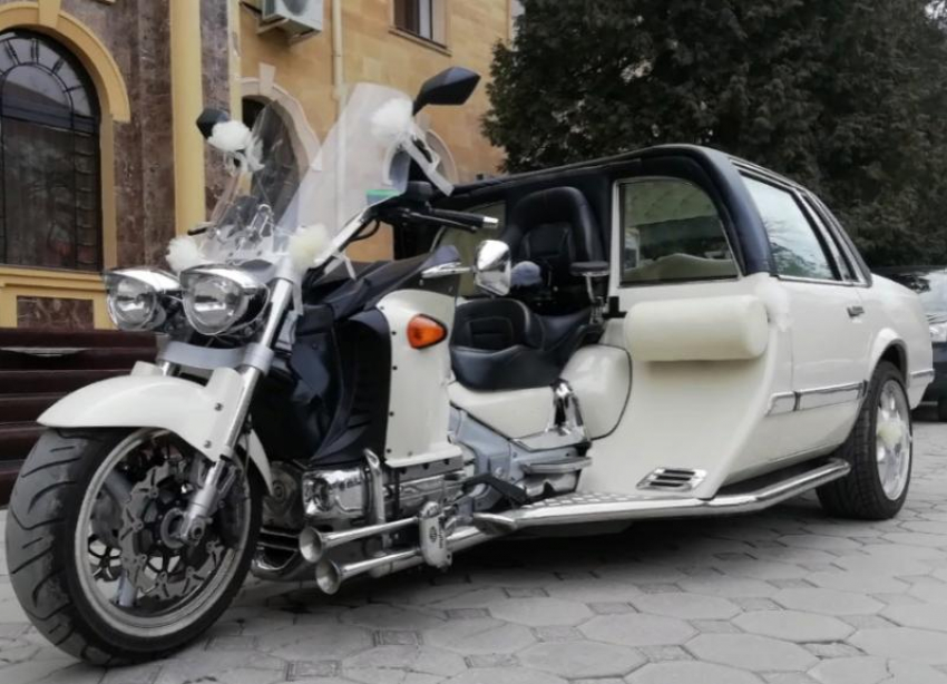 Находчивый ставропольчанин собрал гибрид из мотоцикла и авто 