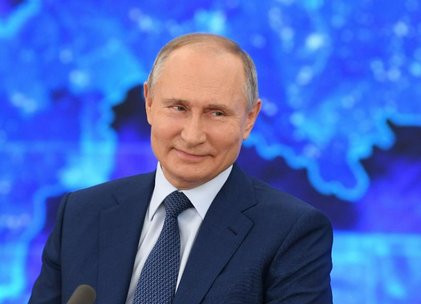 Детям до 7 лет на Новый год «подарят» по пять тысяч рублей