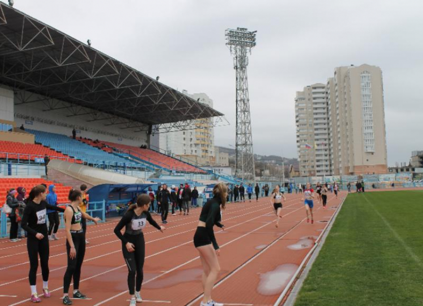 Бегуны из Кировского округа стали рекордсменами микста в Пятигорске