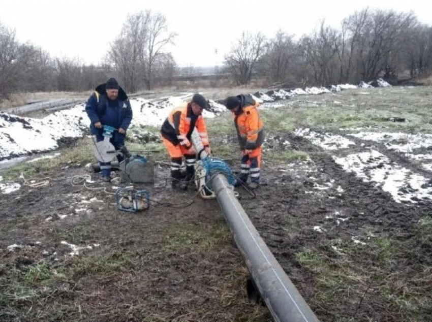 В преддверии новогодних праздников крайводоканал завершил капремонт сетей водоснабжения в селах Заветное и Казьминское