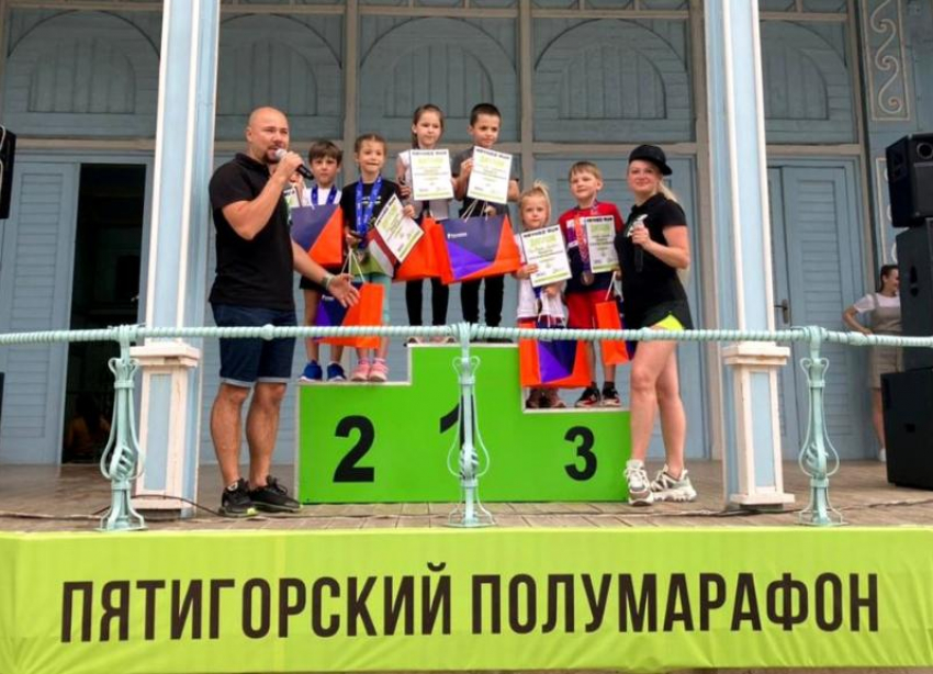 Включаем скорость: «Ростелеком» поддержал атлетический полумарафон «Kavkaz. Run» в Пятигорске
