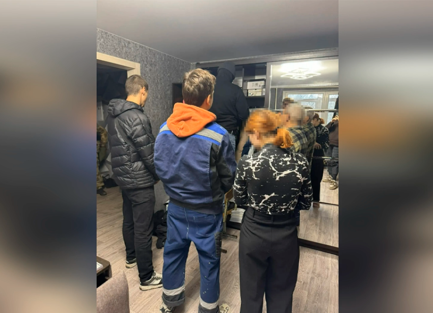 Шантажировавшую интимными фото банду из ЛНР помогли поймать ставропольские полицейские