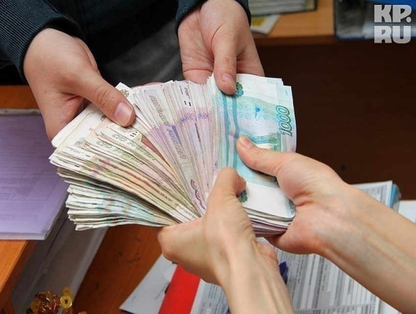 Ловкий мошенник обобрал своих знакомых на 8 миллионов рублей на Ставрополье 