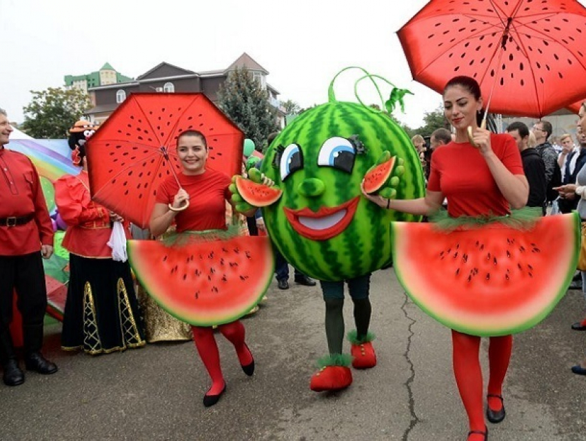 Ярмарка и масштабный праздник арбузов прошел на Ставрополье