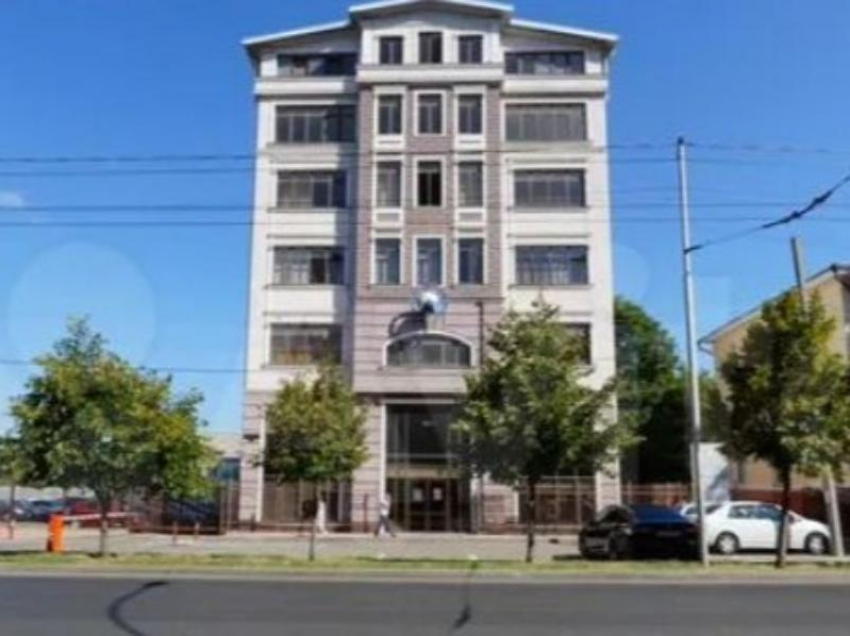 За 350 миллионов рублей выставили на продажу административное здание в центре Ставрополя 