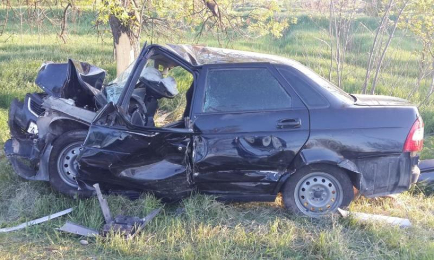 На Ставрополье в страшном ДТП погиб 19-летний юноша
